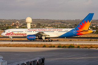 Photo of G-LSAJ