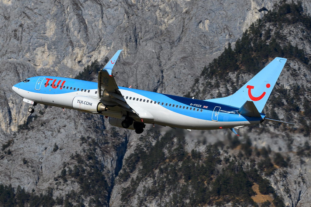 Photo of TUI Airways G-FDZS, Boeing 737-800