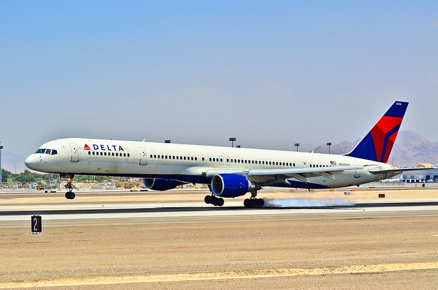 Photo of Photo of Boeing 757-300