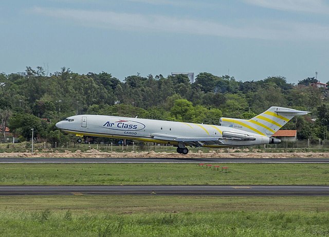 Photo of Photo of Boeing 727-200