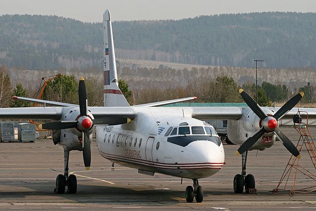 Photo of Photo of Boeing 737-500