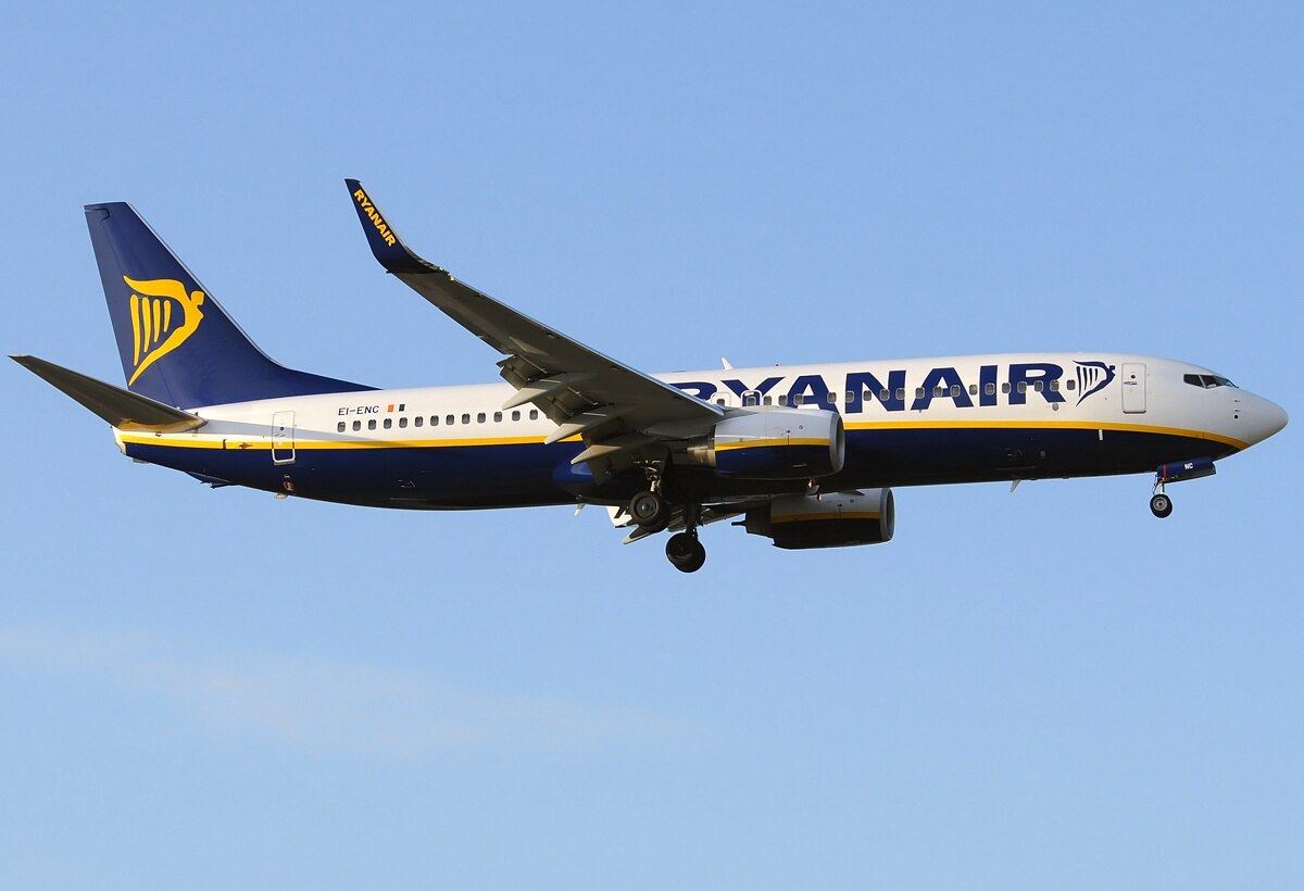 Photo of Ryanair EI-ENC, Boeing 737-800