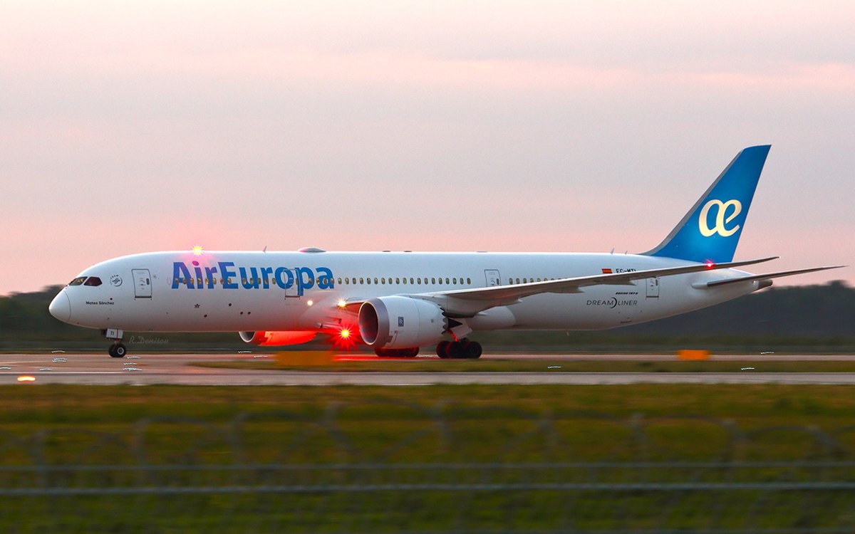 Photo of Air Europa EC-MTI, Boeing 787-9 Dreamliner